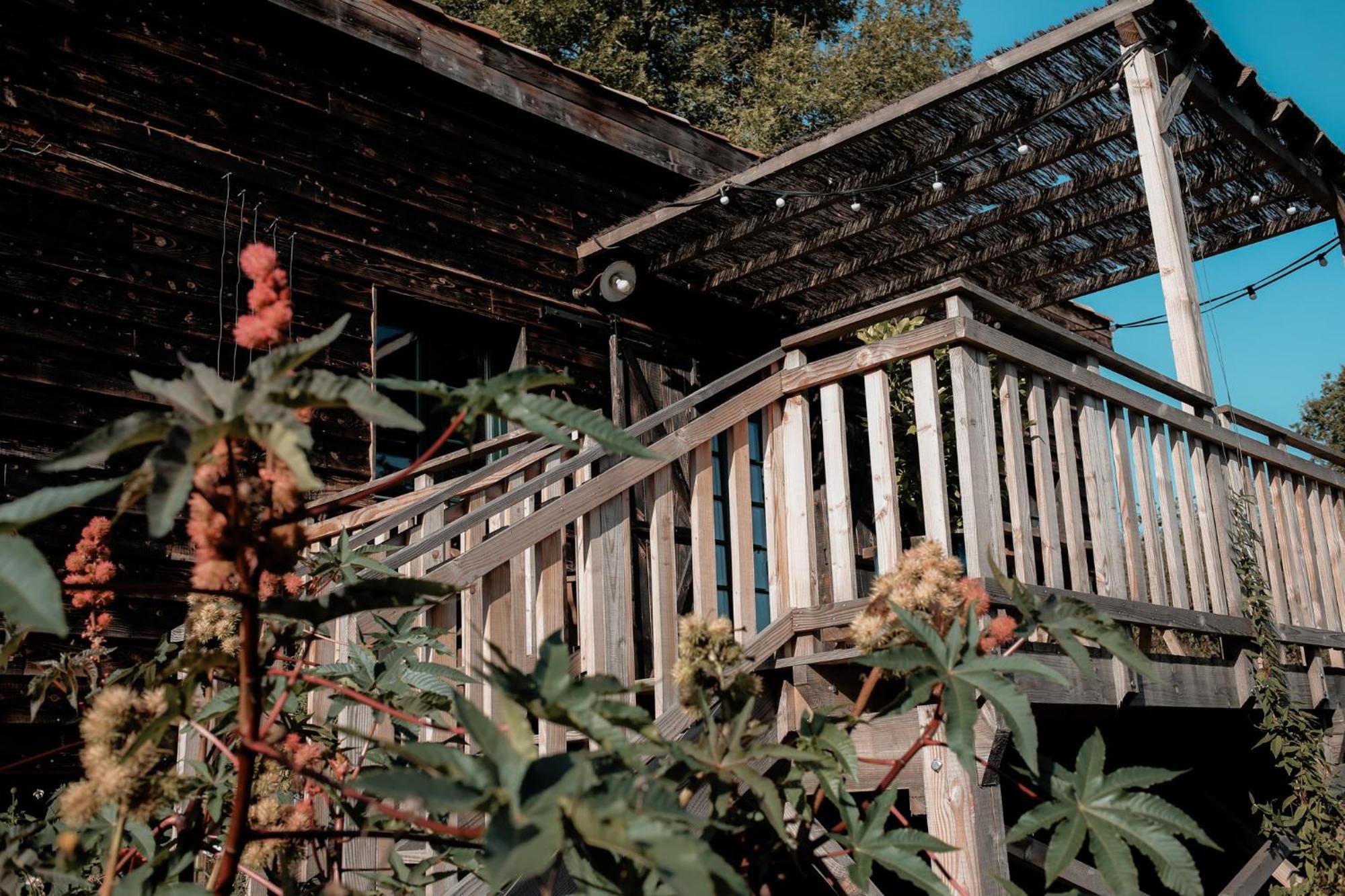 La Ferme Du Pont De Maumy, Cabane Au Bord De L'Etang Et Bain Nordique Busserolles 외부 사진